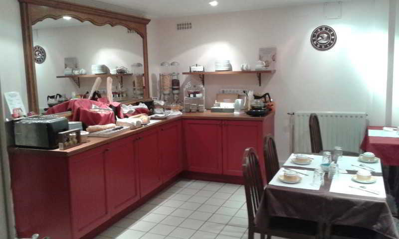 Brit Hotel Aux Sacres Reims, Centre Historique ภายนอก รูปภาพ