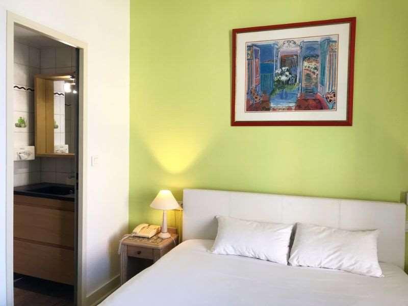 Brit Hotel Aux Sacres Reims, Centre Historique ห้อง รูปภาพ