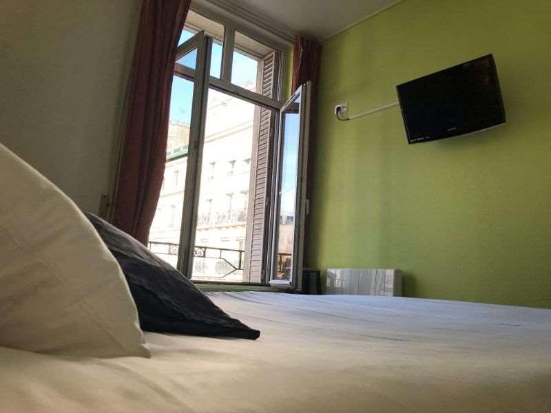Brit Hotel Aux Sacres Reims, Centre Historique ห้อง รูปภาพ