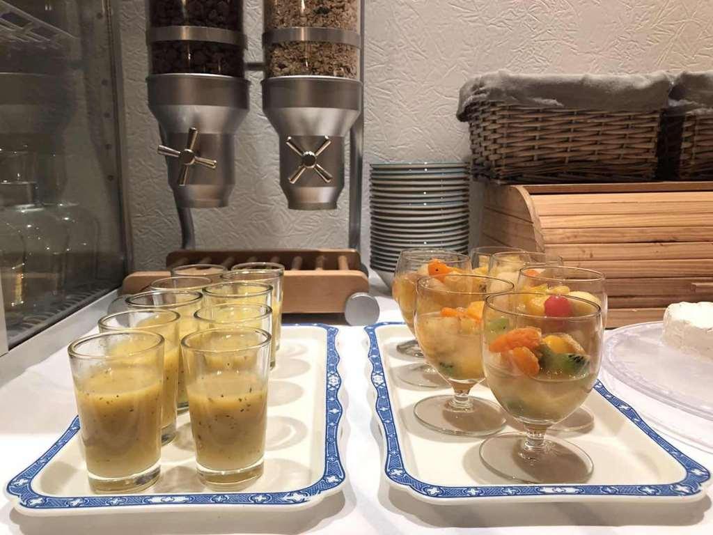 Brit Hotel Aux Sacres Reims, Centre Historique ร้านอาหาร รูปภาพ