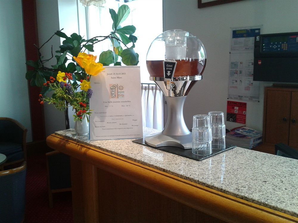 Brit Hotel Aux Sacres Reims, Centre Historique ภายนอก รูปภาพ