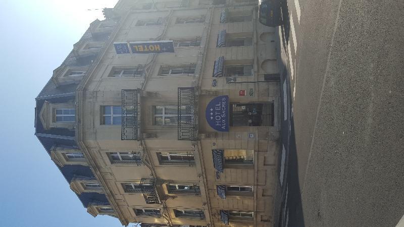 Brit Hotel Aux Sacres Reims, Centre Historique ภายนอก รูปภาพ